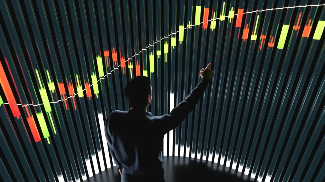 What is a moving average which one is better SMA or EMA